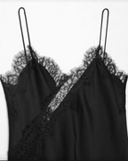 La Blusa Velvet